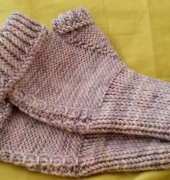 Free:Nanas pearls fingerless gloves  by pukeko knits