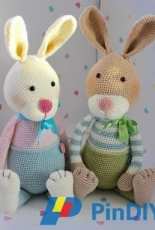 Laura Leonard - Merryweather and Earl the Rabbits - Spanish - Translated