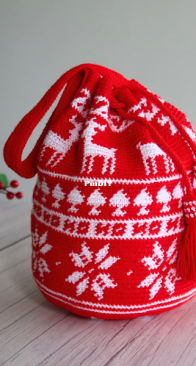 Luv4 Crochet - Jacqueline Luders - Christmas Bag - Free