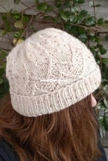 Korufee hat by Melina Hami - English, French - Free