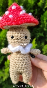 Crochet by Sandy - Sandra Rios - Mushroom Friend - Free
