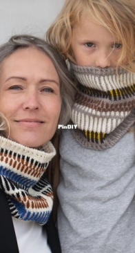 Column Cowl by Anne Ventzel