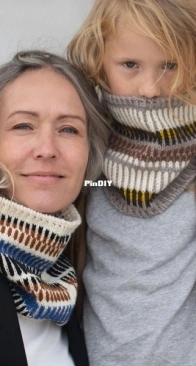 Column Cowl by Anne Ventzel