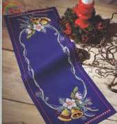 Ateljé Margaretha AMA (Almedahls)  1614 Christmas Bells Tablerunner