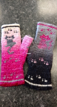 Cheshire Cat Mitts by Julie M Ross-Free