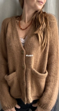 Capulus Cardigan V-Neck by Rikke Bangsgaard - Refined Knitwear