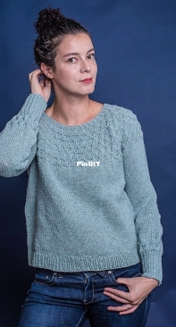 Caltha by Marie Amelie Designs  - English, French - Free