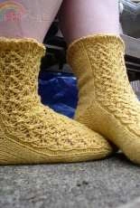 Geraldine Socks by Sara Morris -English-Free