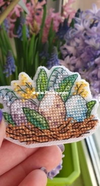 Spring Nest Miniature by Maria Brovko