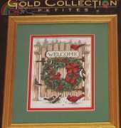 Dimensions - The Gold Collection Petites 8655 Inviting Holiday Wreath