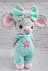 Zefirka room - Olga Filippova - Girl Mouse - Spanish - Translated