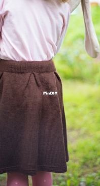 Box Pleated Skirt by Anna Kotova-Free