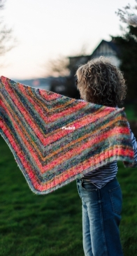 The Lamb and Kid Designs - Shenanigan Stripes Shawl - Free