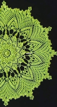Nelly Klos - Universe Doily - English