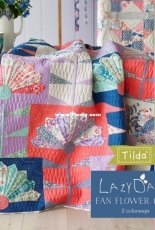 Tilda Fabrics - Lazy Days - Fan Flower Quilt - free