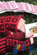 Alice’s Queen of Hearts Gloves by Crystal Baer -Free