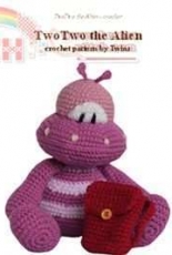 Two two alien chochet pattern by Twins Knitting