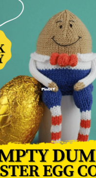 WoolyMcWoolFace - Humpty Dumpty easter egg cosy - English