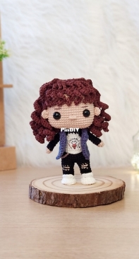 Crocheniacs - Bianca Santos: Eddie Munson crochet pattern - English