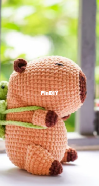 Thao Creative Crochet - Thao Creative - Capybara with backpack
