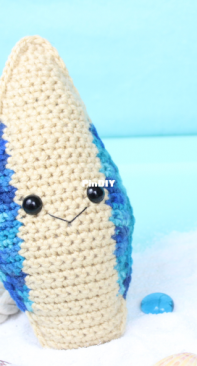 Stringy Ding Ding - Olive - Surfboard Amigurumi - Free