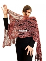 Etienne shawl by Petra Breakstone