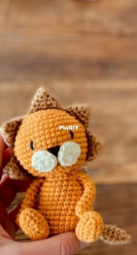 MisterOLui - Luiluh Handmade - Mr Luiwood - Silke Siefert - Baby Arthur - English and German