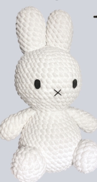 kyuu.knits - White Bunny