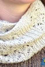 Snow On the Windows Cowl by Amanda G. Watlington-Free