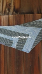 Diagonal shawl