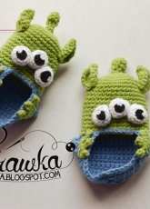 Kamila Krawka Krawczyk- Alien Baby booties- English and Polish - Free