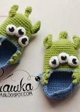 Kamila Krawka Krawczyk- Alien Baby booties- English and Polish - Free