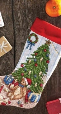 Merry Morning Stocking by Heather Nugent from The World of Cross Stitching TWOCS 351 XSD