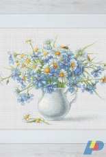 Luca-S  B2275 Cornflowers and Chamomile