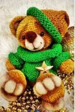 Anastasia Pesenzon-  Christmas teddy bear - Russian