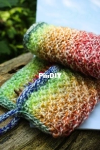 Cascade Yarns Pinwheel Travel Crayon Roll  - Free