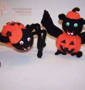 Mamas Creations - Melanie Blake - Pumpkin Spider and Pumpkin Bat - Free