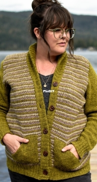 Kaslo Cardigan by Megan Nodecker