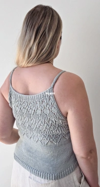 Venilia Light Top by Sari Nordlund - LunaKnit