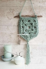 Miriam Catshoek - Wall hanger of natural burlap - Dutch - Free