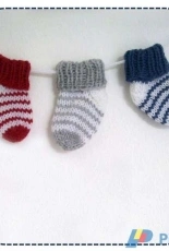 Simple Striped Baby Socks by A la Sascha -Free