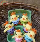 Moji Moji Design - Janine Holmes -Little Chirpy Chick - Free