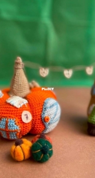 Seynooo Design - Zeynep Bakar - Pumpkin houses