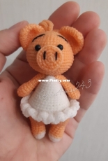 Anna Susina - Amigurumi Pig in a Dress - Russian - Free