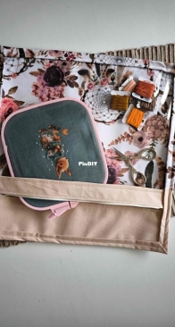 New embroidery hoop cover