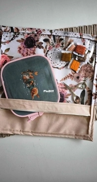 New embroidery hoop cover