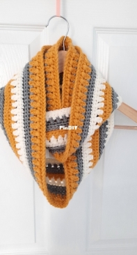 Cute Crochet Makes - Lisa Hooper - Crossed Cowl - Free