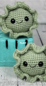The Left-Handed Crocheter - Jennifer Adams - Cabbage