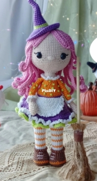 Ya Batalova - Yana Batalova - Witch Girl