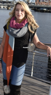 Grasp Scarf by Helen Bingham - Free
